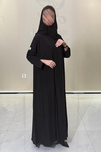 عبايه كلوش كامل بقماش حرير ياباني صيفي اسود