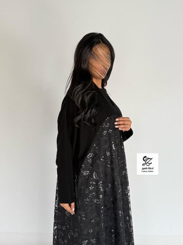 عبايه ميعاد بقماش اندنوسي اسود بتدخيل دانتيل مطرز...