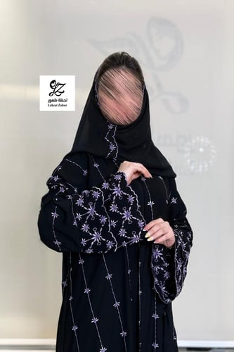 عبايه الريم بقصه كلوش بتطريز كامل ب الون الموف