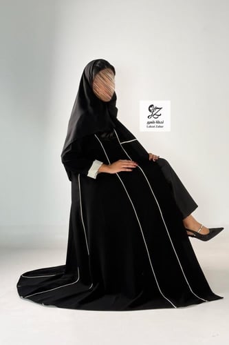 عبايه نسمه بقماش كريب اندونسي بتدخيل قيطان بيج