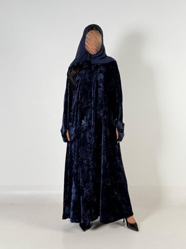 عبايه شوق نص كلوش بقماش مخمل ثلجي ناعم بفتحه اصبع...