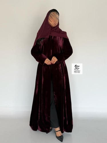 بليزر الفريده بقماش مخمل كوري