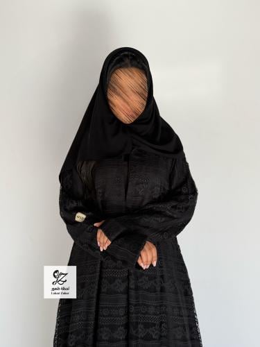 عبايه ريفال قماش دانتيل روسي نص كلوش بفتحة كُم