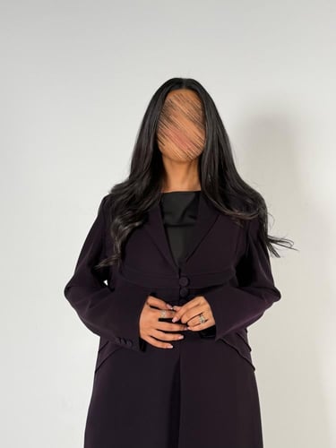 عبايه وصايف بليزر مع زراررسمي مبطنه بقماش سيراميك...