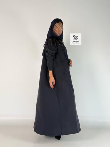 عبايه كلوش بقماش حرير ياباني بتدخيل شك ناعم كحلي