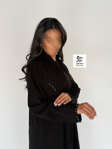 نص كلوش بقماش سراميك اسود فاحم بتدخيل كرستال