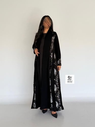 عبايه ليلا بقماش ملكي تدخيل ترتر