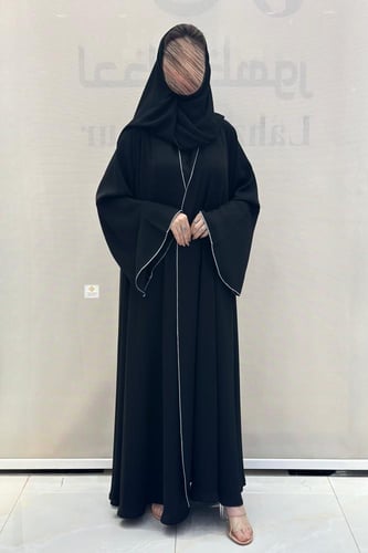 عبايه دبل كلوش بقماش انترنت اسود بتحديد سلفر