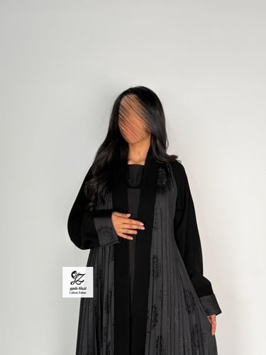 عبايه دبل كلوش بقماش جاكار كسرات ثري دي