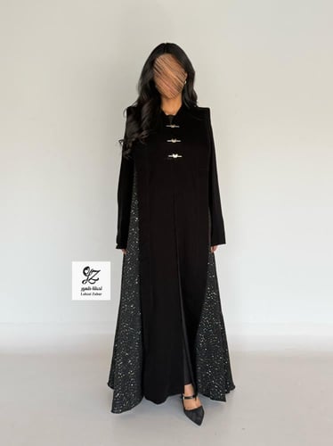 عبايه حصه بقماش كريب اندنوسي بتدخيل شامواه