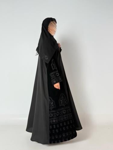 عبايه اصايل بليزر بقماش مخمل كوري مع تطريز ناعم