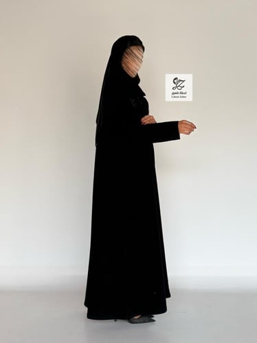 عبايه ولاء بقماش سيراميك اسود فاحم