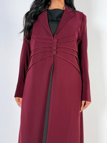 عبايه وصايف بليزر مع زراررسمي مبطنه بقماش سيراميك...