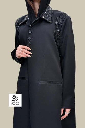 عبايه بليزر مبطنه بقماش كريب الابداع بتدخيل ترتر