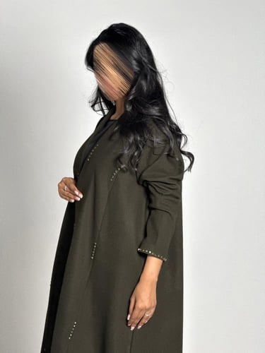 عبايه الماس بقماش جوخ شتوي زيتي