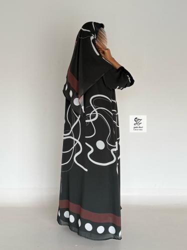 عبايه في شيفون مشجر مع الطرحه كم ماسك