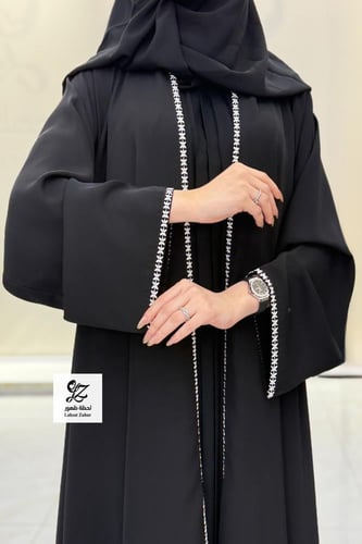 عبايه سودا دبل كلوش بقماش انترنت بتحديد ابيض