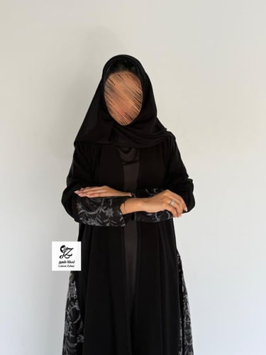 عبايه مشاعل كلوش بقماش ملكي بتدخيل ترتر فخم