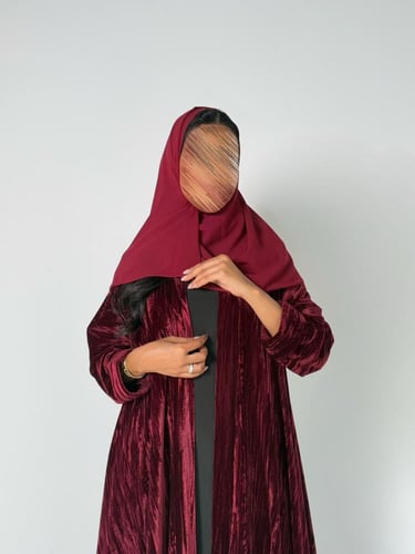 عبايه دبل كلوش بقماش مخمل كوري مكسر لون عنابي