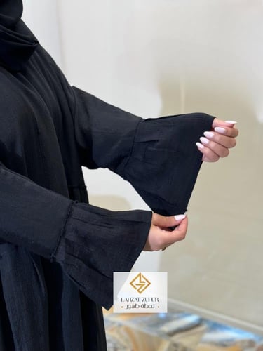عبايه كلوش طبقات كامل مكسر بقماش لنن قطني لون اسود