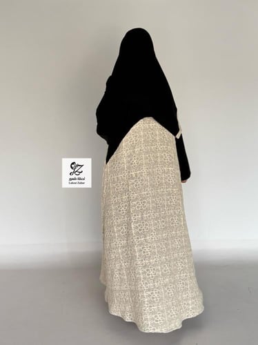 عبايه وعد كلوش قماش اندنوسي مع دانتيل جوبير ثقيل ب...