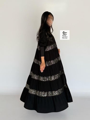عبايه علاء الصيفيه بقماش ملكي اسود بتدخيل شيفون لم...