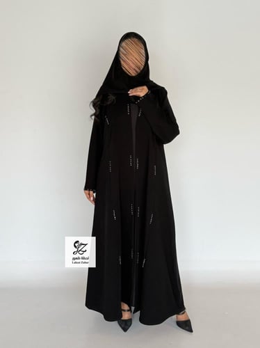 نص كلوش بقماش سراميك اسود فاحم بتدخيل كرستال