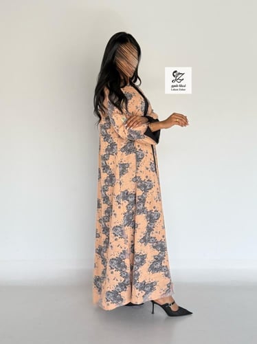 عبايه غيم كلوش بقماش دانتيل مشجر روسي