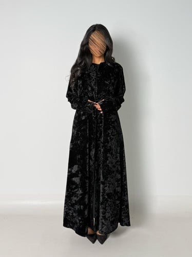 عبايه شوق نص كلوش بقماش مخمل ثلجي ناعم بفتحه اصبع...