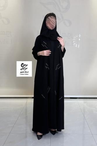 عبايه ليلا بقماش كريب الإبداع بتدخيل شك ناعم