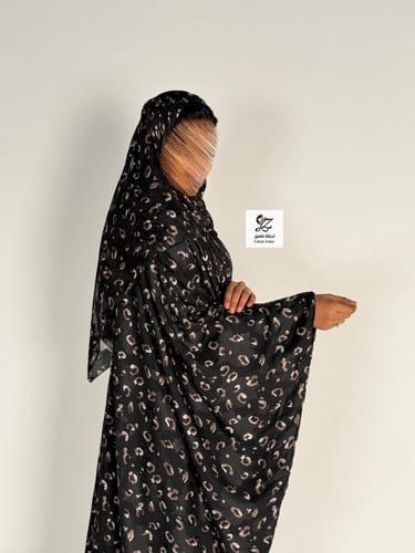 عبايه غروب بشت بقماش شيفون مشجر مع الطرحه