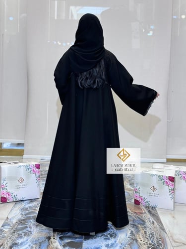 عبايه دبل كلوش بقماش كريب كتان بتدحديد اسود