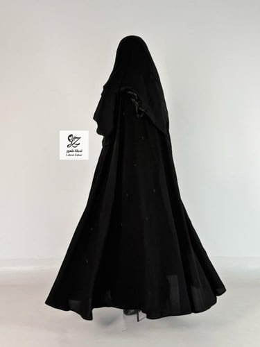 عبايه سحاب دبل كلوش بقماش ملكي بتطريز يدوي ناعم