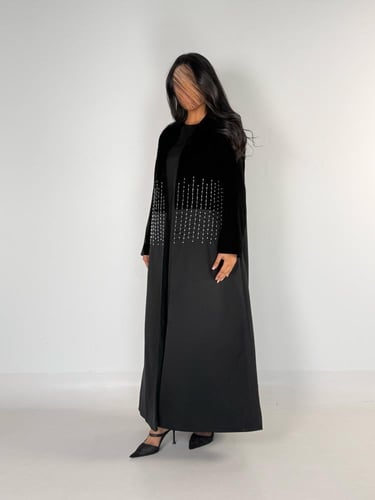 بليزر سنار بقماش مخمل كوري بتدخيل تطريز ناعم اسود