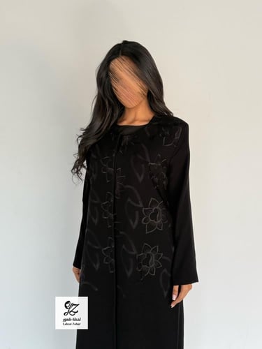 عبايه بليزر ميعاد بقماش اندنوسي اسود بتدخيل دانتيل...