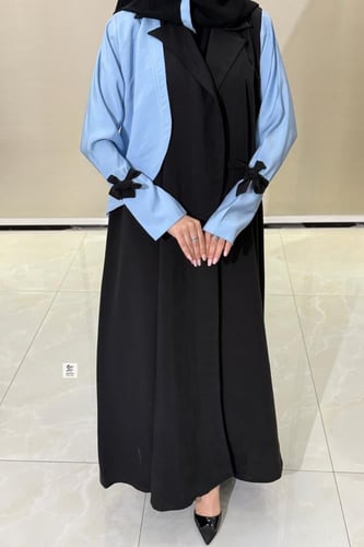 عبايه امينه بقصه بليزرAبقماش حرير ياباني