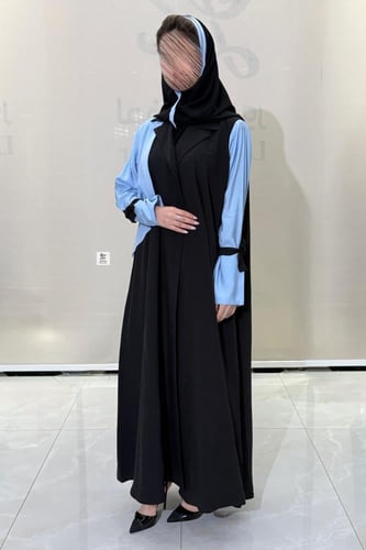 عبايه امينه بقصه بليزرAبقماش حرير ياباني