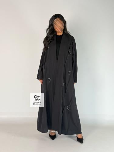 عبايه كلوش بقماش حرير ياباني بتدخيل شك ناعم