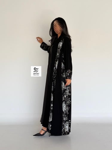 عبايه ليلا بقماش ملكي تدخيل ترتر