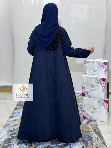 عبايه دبل كلوش حرير ياباني مشجر كحلي