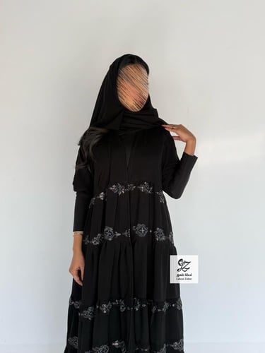 عبايه شمس كلوش طبقات بقماش ملكي اسود فاحم بتدخيل ت...