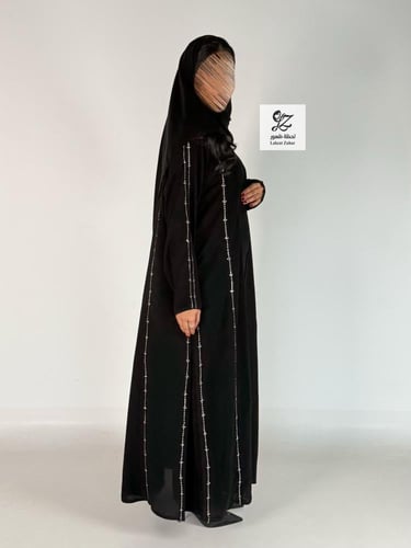 عبايه نوران كلوش بقماش كريب الابداع اسود فاحم