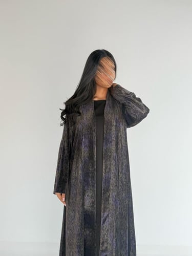 عبايه نسايم كلوش بقماش مخمل مشجر تايقر