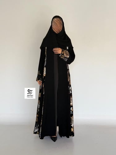 عبايه ليلا بقماش ملكي تدخيل ترتر