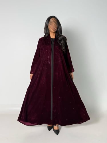 عبايه الجوهره بقماش مخمل كوري بتدخيل كرستال