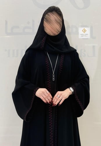عبايه دبل كلوش بتطريز يدوي ‏مع إضافة الكريستال
