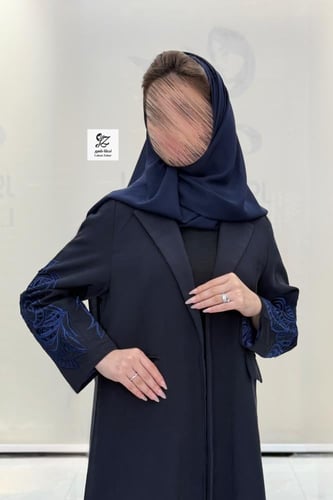 عبايه بليزر رسمي مبطنه بقماش حرير ياباني بتطريزيدو...