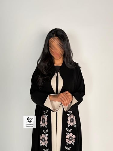 عبايه رباب كلوش بقماش ملكي بتدخيل شك ناعم