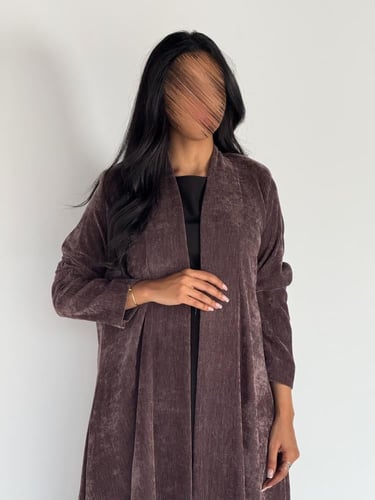 عبايه كلوش بقماش مخمل تركيي