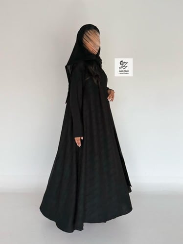 عبايه دبل كلوش بقماش شاكيرا مشجر اسود